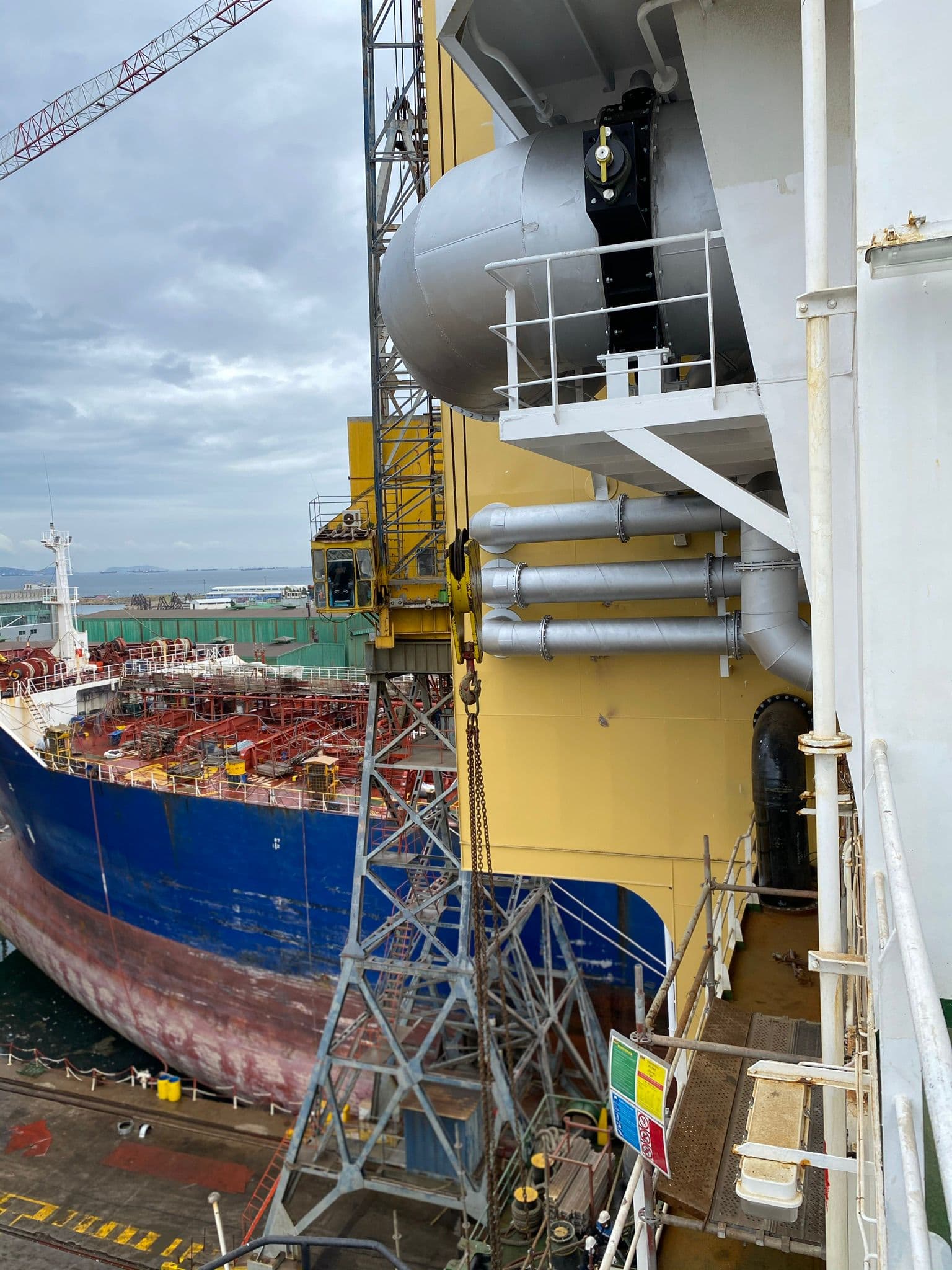 SCRUBBER SYSTEM 3